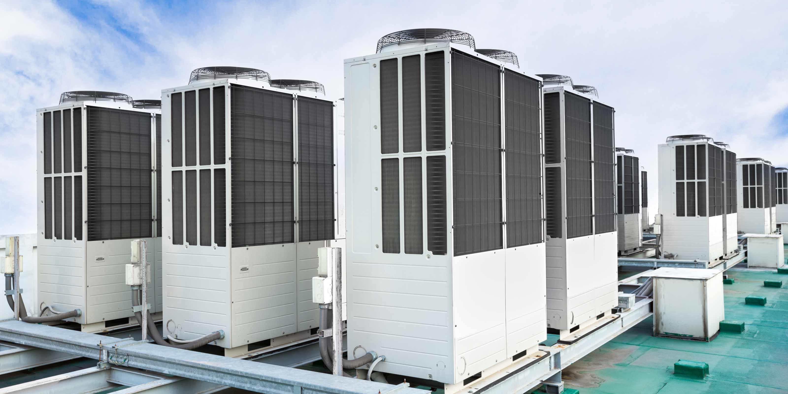Industrie Kühlsysteme auf einem Flachdach
